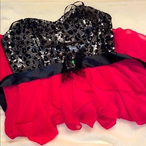 Strapless homecoming dress